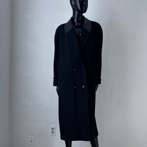 VTG Sophisticated Black Double-Breasted Pea Coat